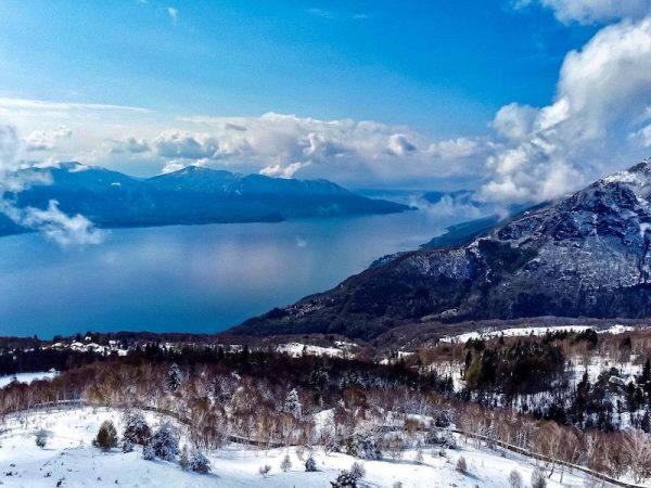 Vista d'inverno sul Lago Maggiore